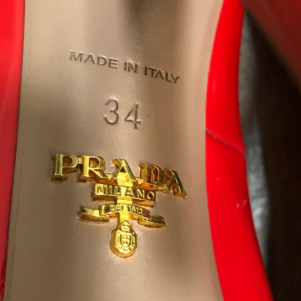 Prada Fiery Red Vernice Hidden Platform Pump 4 34 - Picture 4 of 8